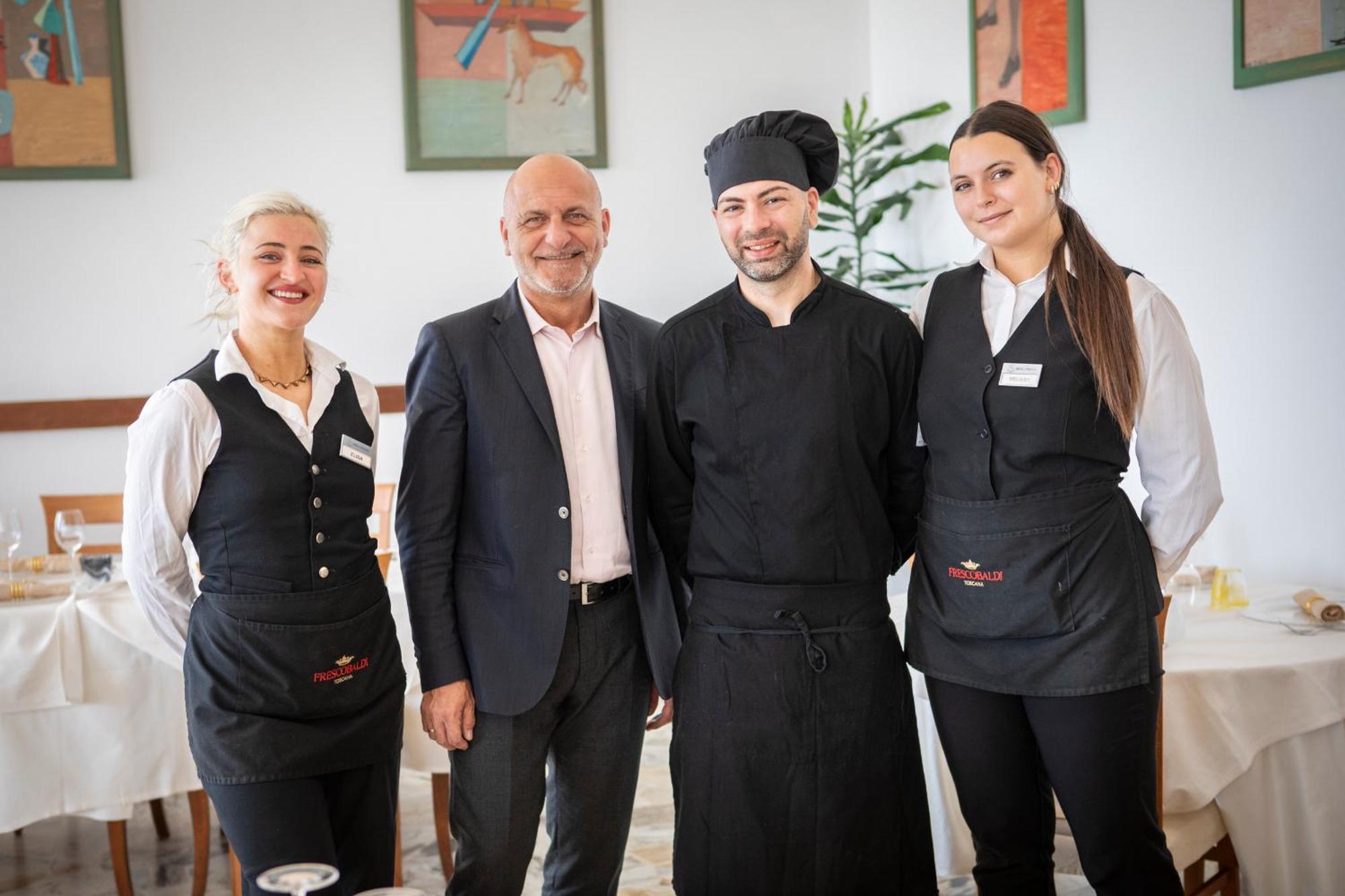 Hotel Parrini Follonica Bagian luar foto