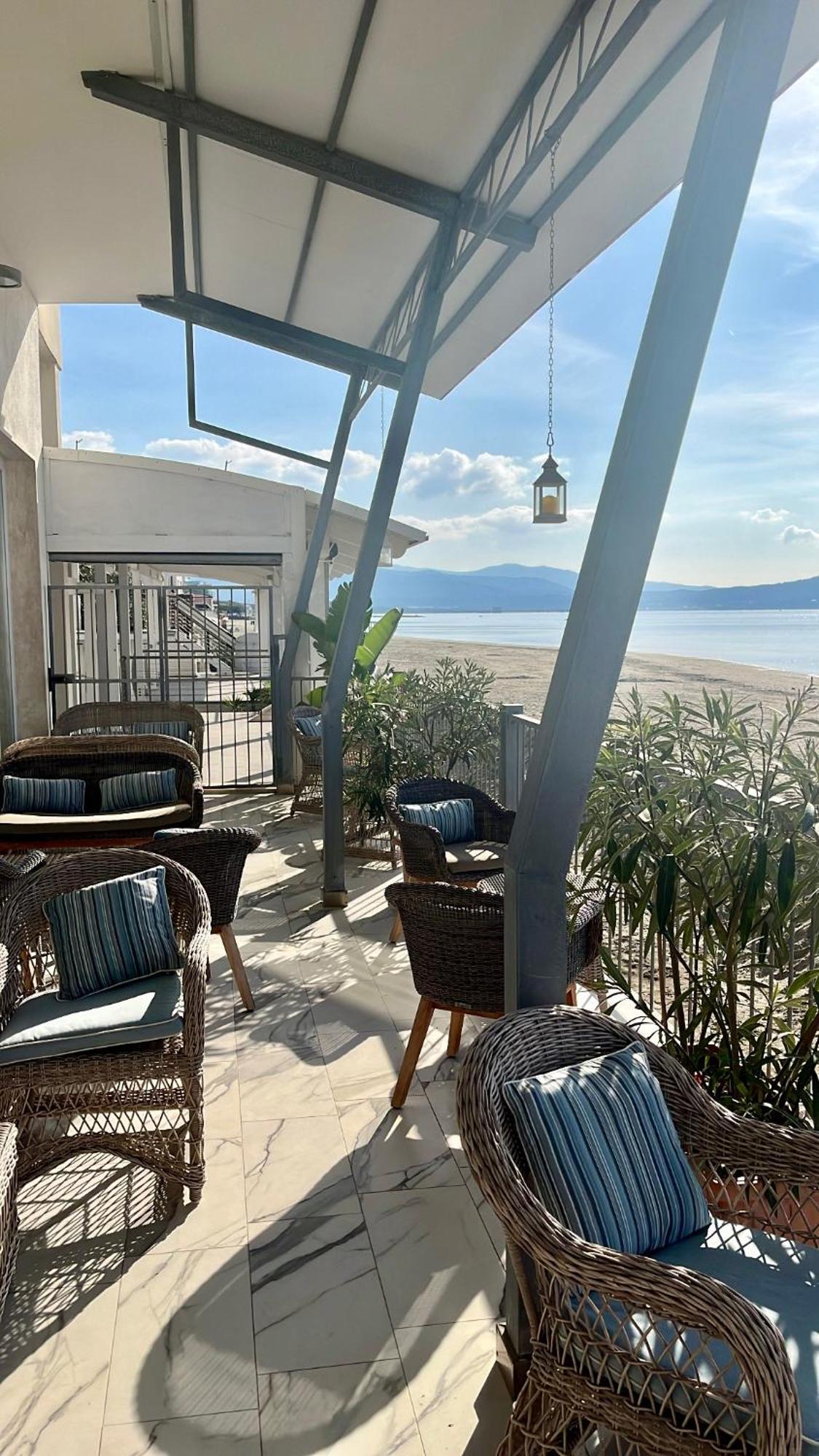 Hotel Parrini Follonica Bagian luar foto