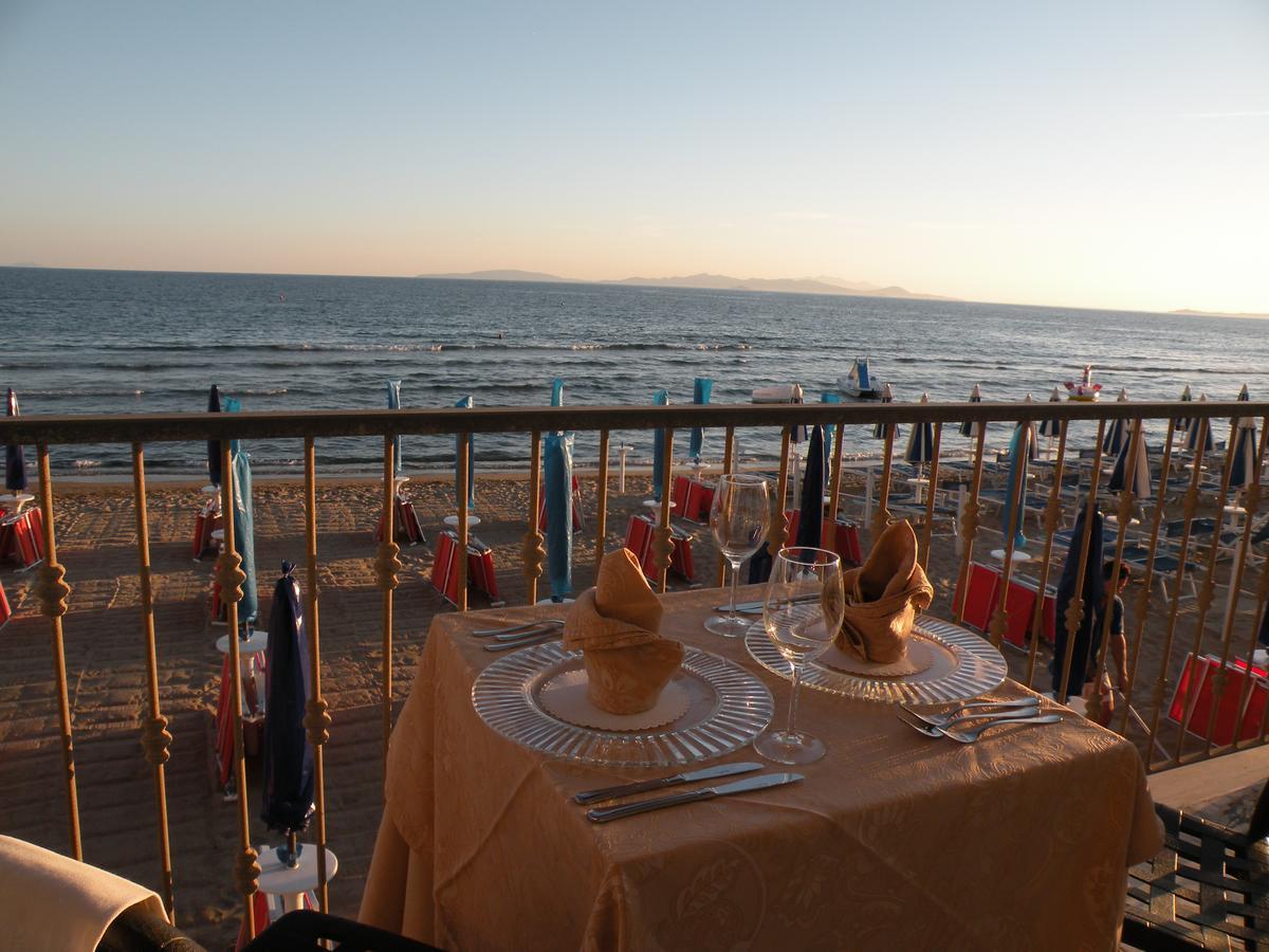 Hotel Parrini Follonica Bagian luar foto